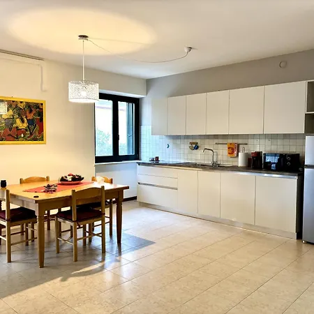 Residenza Verona & بوسولينغو